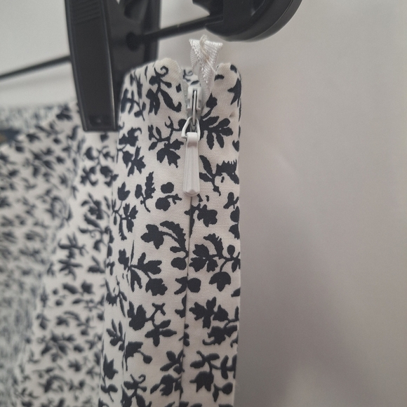 Brooks Brother Natalie Fit Womens Ankle Pants Classic Office Preppy Chic Size 4 - Picture 4 of 9